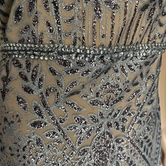 Royal Queen collection embellished gown dress size 12-14 - Picture 12 of 12